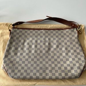 Louis Vuitton Delightful MM One Shoulder Hand Bag